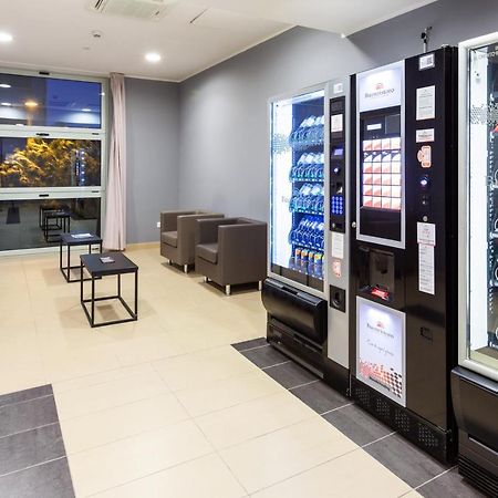 Camplus Mazzini Aparthotel โบโลญญา ภายนอก รูปภาพ