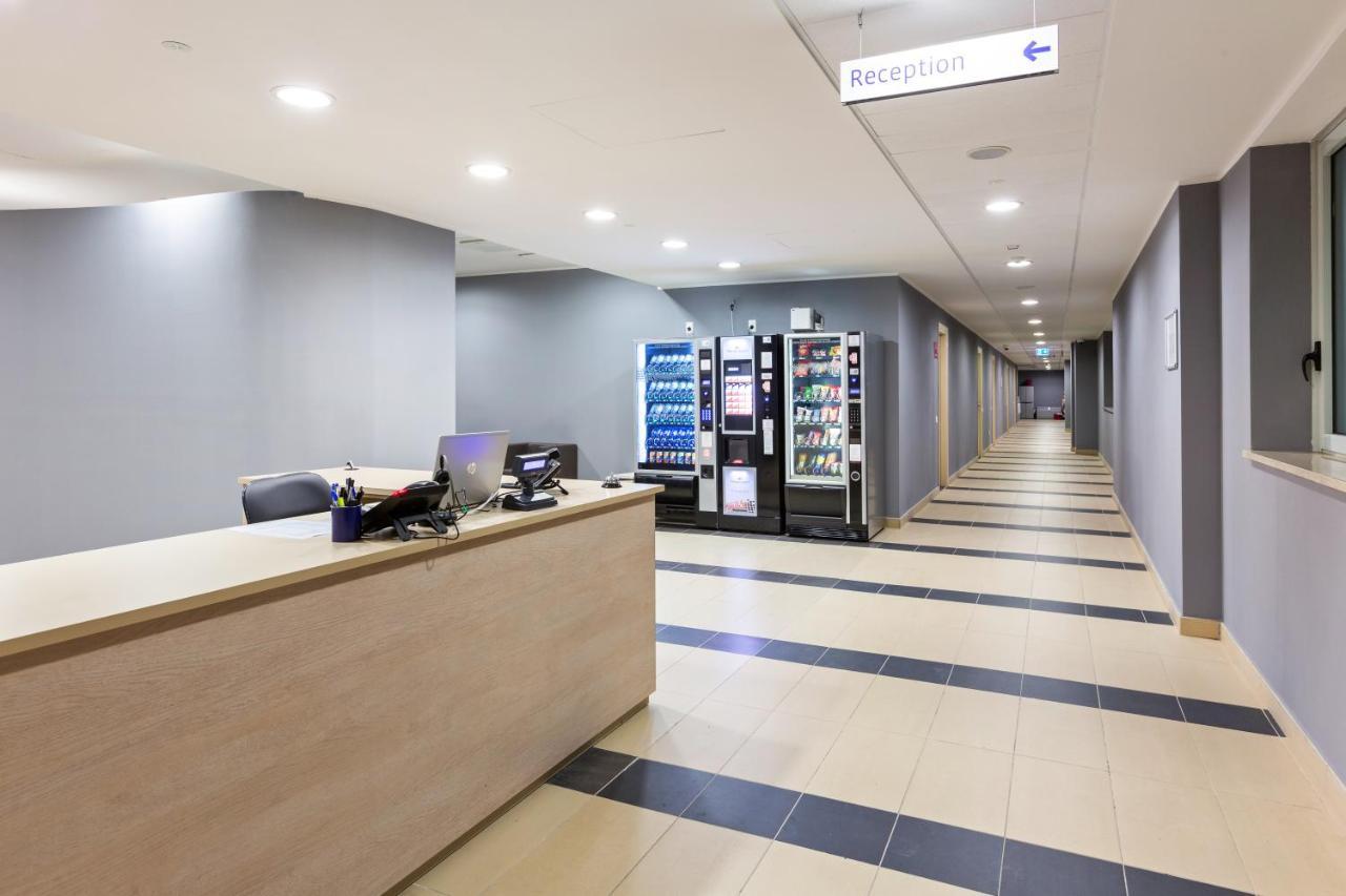 Camplus Mazzini Aparthotel โบโลญญา ภายนอก รูปภาพ